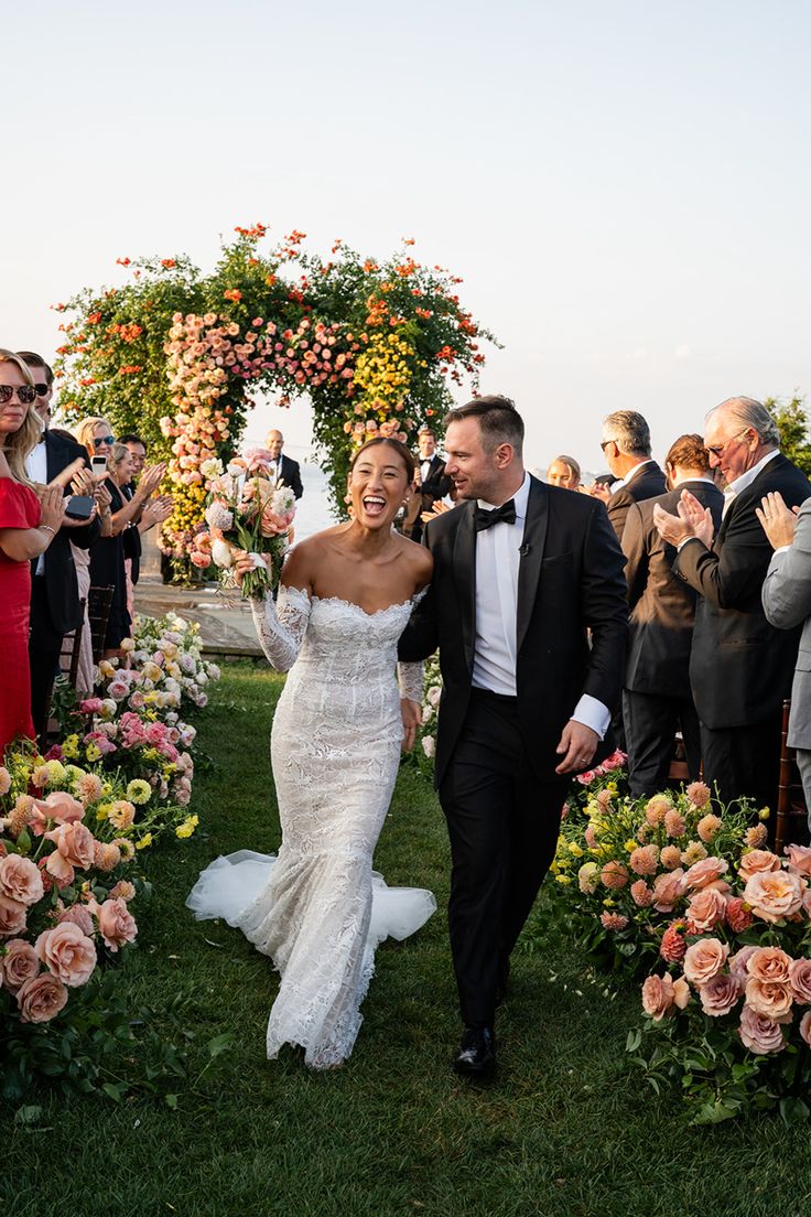 Colorful Wedding at Castle Hill Inn Newport Rhode Island Castle Hill Inn Wedding, Rhode Island Wedding Venues, Castle Hill Inn, Newport Rhode Island Wedding, Bridal Parties Colors, Party Colors, Newport Wedding, Rhode Island Wedding, Castle Hill