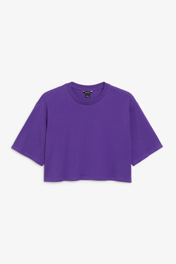 Purple T Shirt Outfit, Blue Bag Outfit, Tshirt Crop Top, Crop Top Purple, Crop Top Men, Purple Tshirt, Calvin Klein Outfits, Low Rise Trousers, Purple Crop Top