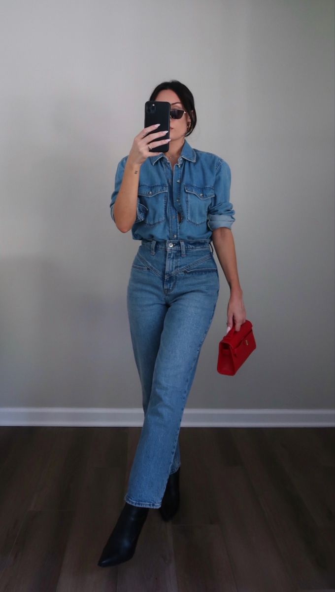 Denim Shirt And Denim Jeans Outfit, Red Bag Winter Outfit, Red Handbag Outfit Street Style, Jean Shirt Outfits For Women 2023, Red Leather Purse Outfit, Red Purse Outfit Summer, Red Bags Outfit, Outfits With Red Purse, Outfits With Red Bag