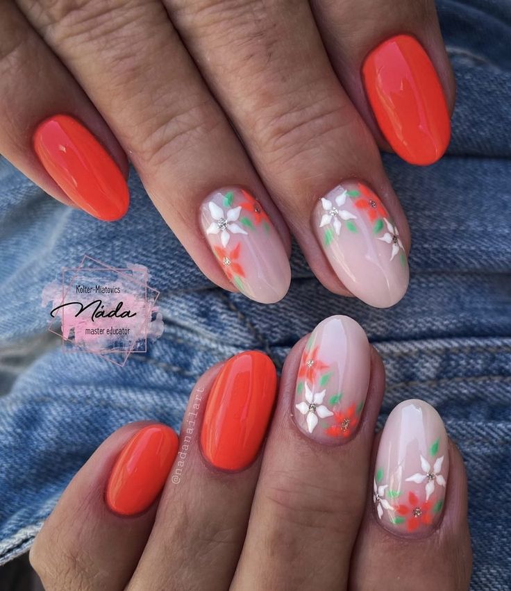 Coral Nails Ideas, Nails With Details, June Nails Ideas 2024, Bright Coral Nails, Coral Nail Art, Neon Coral Nails, Coral Nails With Design, June Nails, 2023 Nail