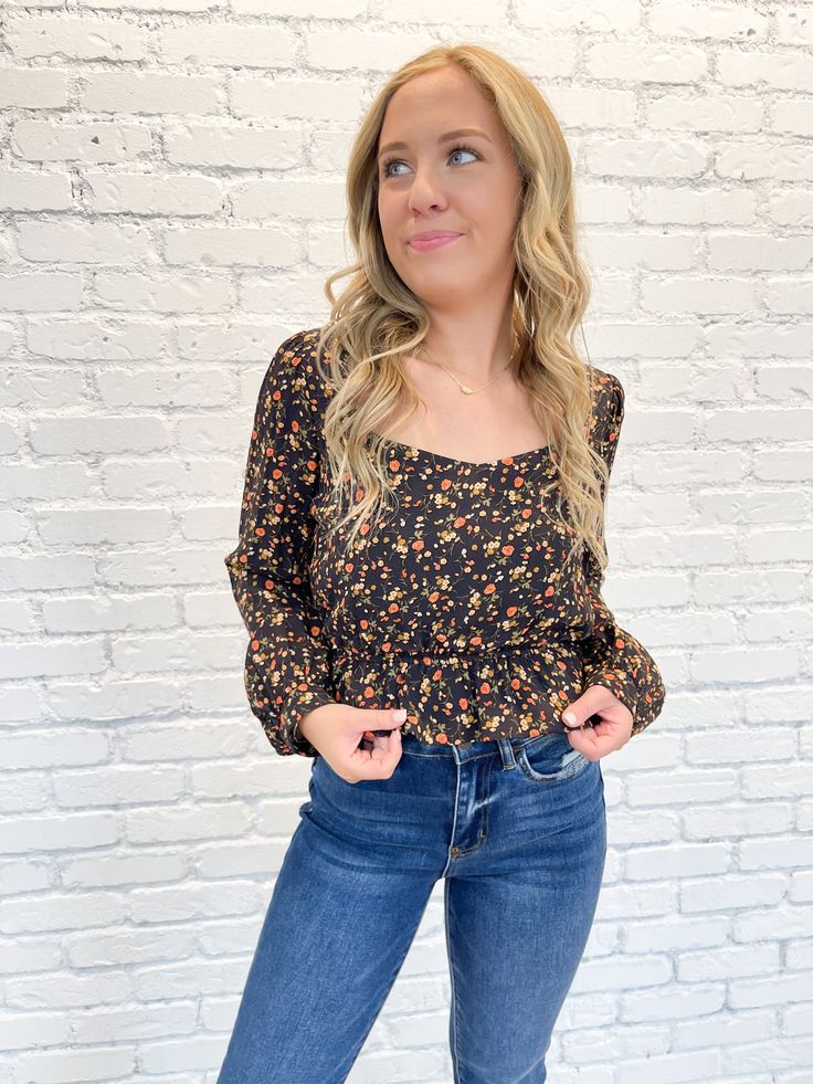 Make a statement with this one-of-a-kind floral top! Crafted with exquisite detail, its square neckline, elastic peplum waist, and cropped design combine to create an eye-catching chic look. Pair it with denim for a playful look, or dress it up with a high waisted skirt – either way, you'll be sure to turn heads! Square neckline Elastic peplum waist Cropped fit Floral Peplum Top, Floral Peplum, Short Leggings, Fall Floral, Shop Swimwear, Floral Top, Square Necklines, Square Neckline, Sales Gifts