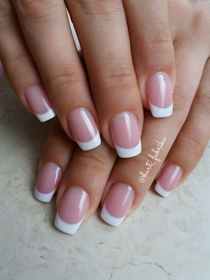 French manicure.Gel nails. French Manicure Squoval, French Manicure Couleur, French Manicure Gel Nails, Nice Hands, French Tip Gel Nails, Nails Rose, Gel Nails French, Gel French Manicure, French Tip Nail Designs