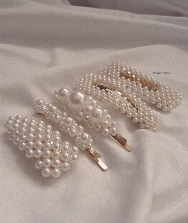 Prom 23, Pearl Hair Accessories, 6th Form, Post Insta, Low Bun Hairstyles, Hair Accessories Pearl, Clip Hairstyles, Pearl Hair Clip, Good Hair