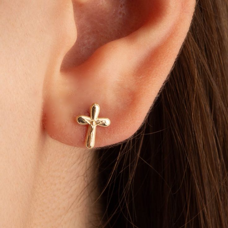 Description: 14k Solid Gold Small Cross Crucifix Jesus Christ Milgrain Stud Earrings Item No.: Bon090 Metal Type: 14k Solid Gold (Stamped 14k), (Available In 10k) Metal Color: Yellow Gold Measurement: Est. Weight: 0.7 Grams. Earring Size: 10mm X 7.5mm Brand New Made To Order. Might Take 3-5 Days To Be Shipped Gold Cross Earrings, Shine Jewelry, Enamel Stud Earrings, Pineapple Earrings, Cross Earrings Studs, Diamond Evil Eye, Classy Jewelry, Small Crosses, Leverback Earrings