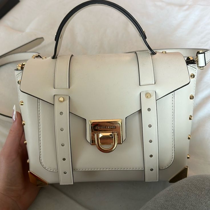 Brand New Good Condition, White Leather, Crossbody Strap, Phone Pocket, Very Popular One Of The Best Selling Mk Bags . Strap Phone, Mk Bags, White Bag, Michael Kors Bag, Crossbody Strap, White Leather, Leather Crossbody, Manhattan, Michael Kors