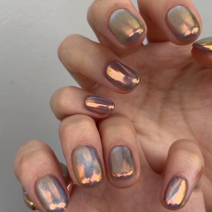 Olive Skin Tone Nails, Labradorite Nails, Iridescent Nails, Nail Ideas For Summer, Small Nails, Nails Salon, E Mc2, Top Nail, Nails 2024