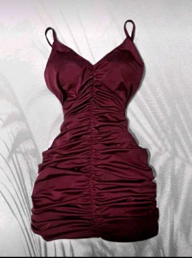 Satin Sleeves, Tight Dress Outfit, Burgundy Shorts, Short Prom Dresses, Classy Prom Dresses, Pretty Prom Dresses, Short Prom, Glam Dresses, Really Cute Outfits