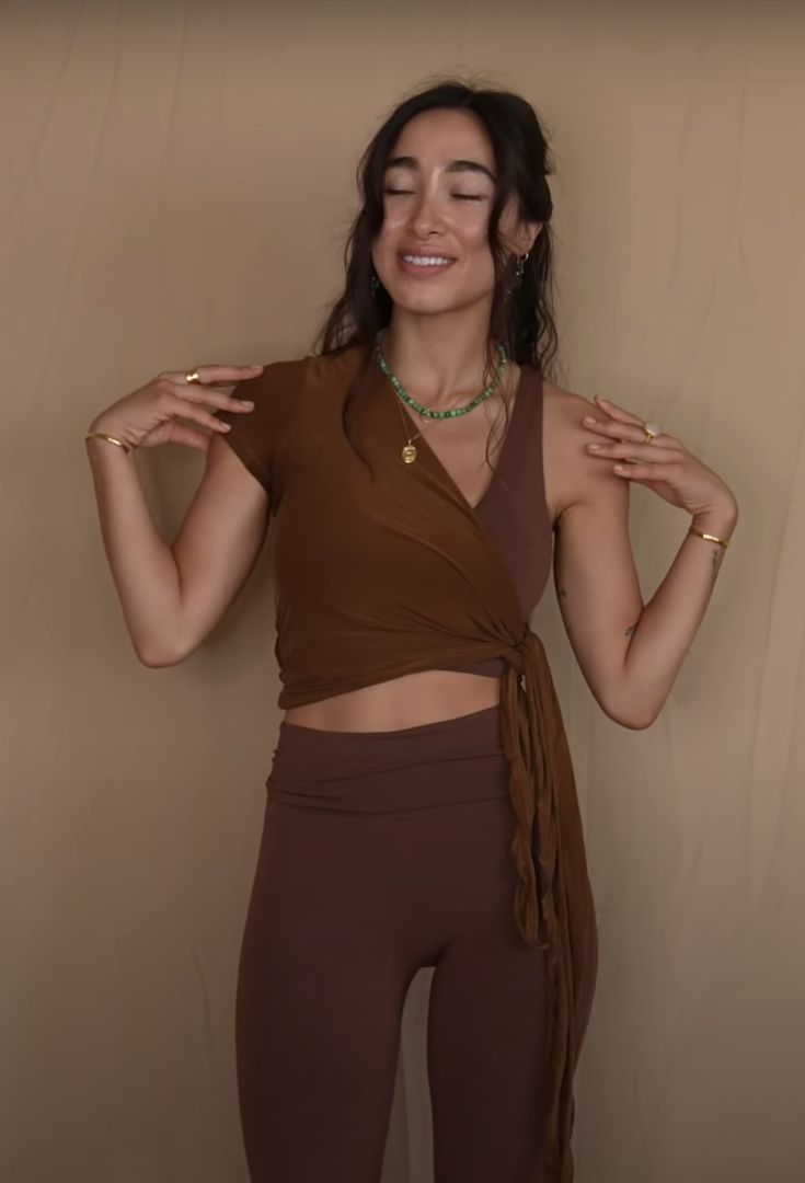 Hitomi Mochizuki, Slow Clothing, Earthy Outfits, Fade Styles, 90s Fashion Outfits, Yoga Fashion, Hippie Outfits, Dance Outfits, Look Cool