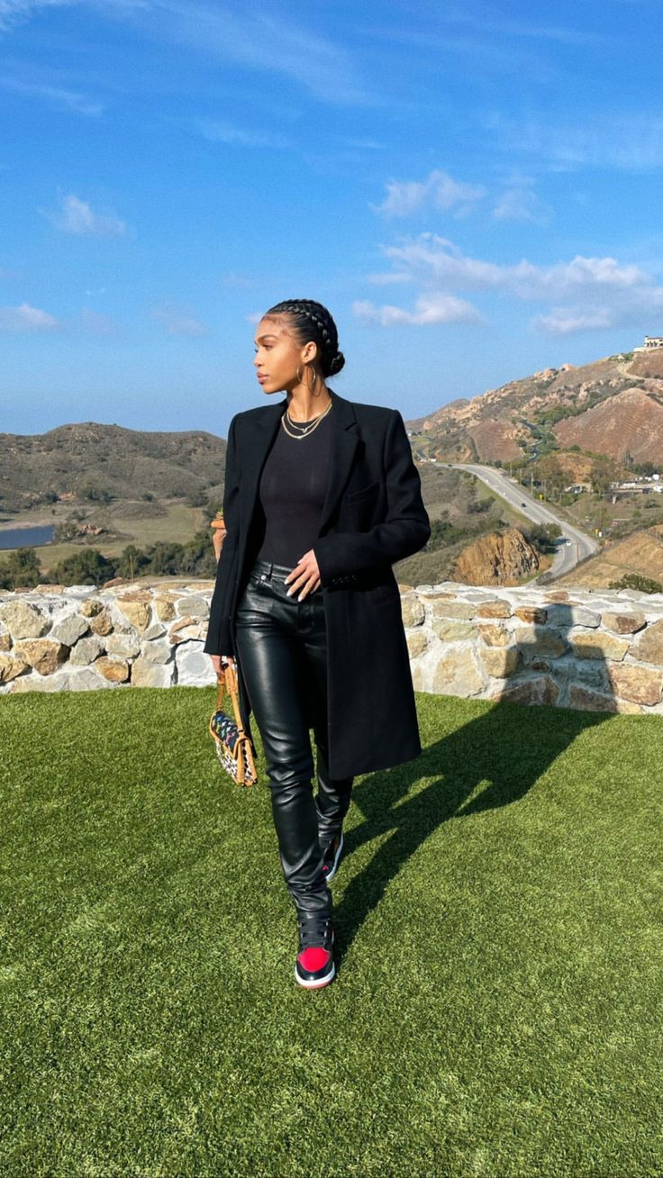 Lori Harvey Looks on Twitter: "Lori Harvey at Ryan Destiny´s birthday yesterday.… " Lori Harvey Casual Outfits, Harvey Outfits, Lori Harvey, Causal Outfits, Black Women Fashion, Inspiration Mode, Mode Inspiration, Lookbook Outfits, Fashion Killa