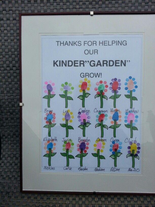 a sign that says thanks for helping our kinder garden grow