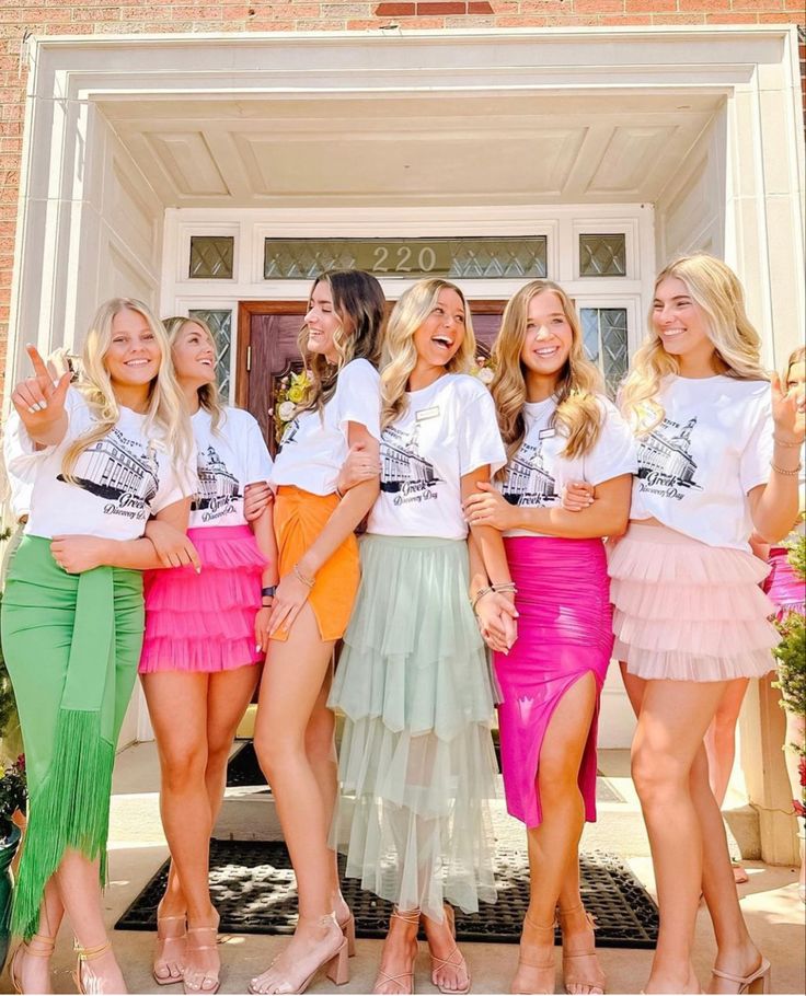 Sorority Skirt Outfits, Formal Recruitment Outfits, Outfits For Rushing Sorority Recruitment, Open House Rush Outfit, Sorority Recruitment Outfits Sisterhood, Sorority Business Casual Outfits, Recruitment Outfits Color Schemes, Recruitment Outfit Ideas, College Rush Outfits