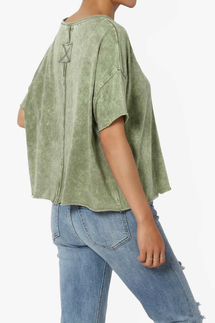 Embrace effortless style with our Acid Wash Boat Neck Crop T-Shirt.Crafted from 100% cotton jersey, this vintage-inspired top features a relaxed, boxy silhouette with dolman short sleeves and a raw edge for an edgy touch.Perfect for streetwear enthusiasts, it's lightweight and easy-care, ideal for summer days or vacation wear.Pair it with high-waisted jeans or shorts for a casual yet chic look that's ready for weekend adventures.Women's Casual Tee: Stay on-trend with our Acid Wash Boat Neck Crop Casual Tees Women, Acid Wash Shorts, Weekend Adventures, Crop T Shirt, High Waist Shorts, Vacation Wear, Weave Style, Plain Tshirt, Tshirt Outfits