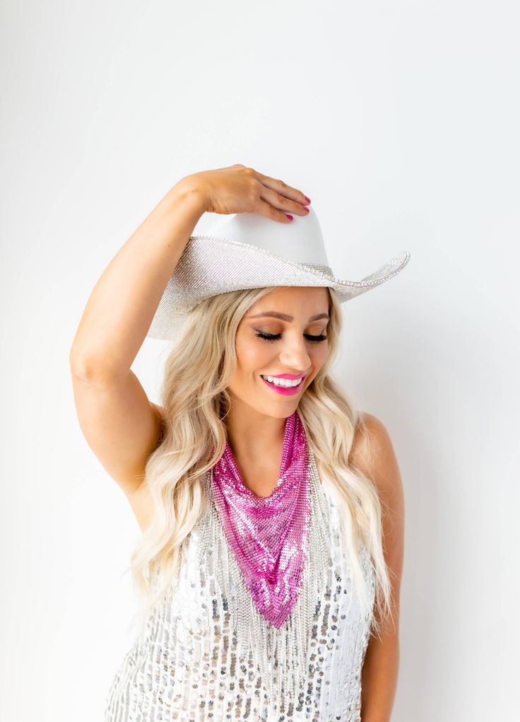 Get ready to shine with Add Some Flair's Rhinestone Bandana! Perfect for country concerts, music festivals, and rodeos, these bandanas add a touch of sparkle and Dolly Parton vibes to any outfit. Made with high-quality mesh and sparkling rhinestone fringe, these adjustable bandanas are a must-have for bachelorette parties, game day, and everyday glam. Dolly Parton Concert Outfit, Dolly Parton Concert, Rhinestone Bandana, Razorback Shirt, Nashville Outfit, Everyday Glam, Rhinestone Fringe, Nashville Outfits, Country Concerts