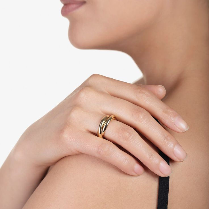 Three rings interwovenbands create one classic & timeless masterpiece. Luxurious quality features the beautiful high polished gold-tone. Easy to wear elegance 18ct Gold Plated Brass Three Rings, Ring Gold, Timeless Classic, Gold Color, Gold Rings, Made In Usa, 18k Gold, Gold Tones, Gold Plate