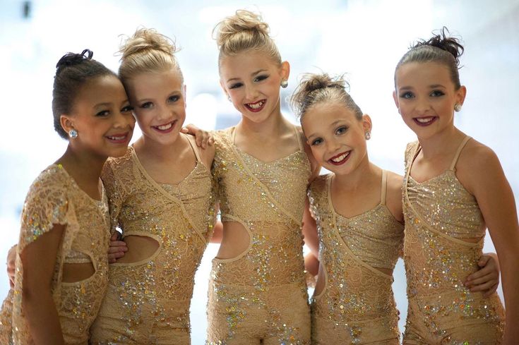 Dance Moms Secrets, Dance Moms Season 2, Dance Moms Season 8, Dance Moms Group Dances, Dance Moms Costumes, Dance Moms Season, Dance Moms Pictures, Dance Moms Dancers, Famous Kids