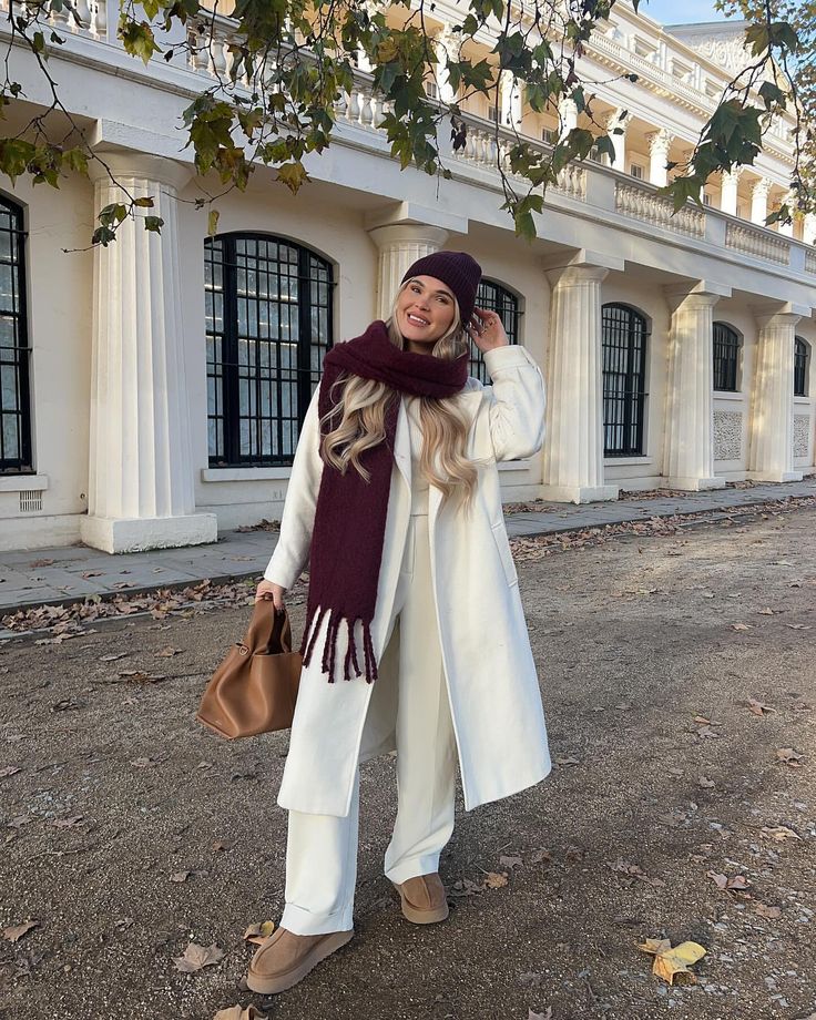 Winter whites with a twist 🤍🍇❄️ | Instagram Cream Scarf Outfit, Burgundy Scarf Outfit, Cream Coat Outfit Winter, White Trench Coat Outfit, Coat Outfit Ideas For Women, Winter Trench Coat Outfit, White Coat Outfit, Coat Outfit Ideas, Scarf Outfit Winter