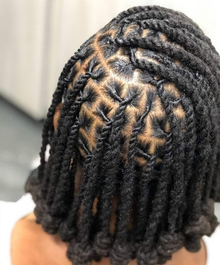 Dreads Styles For Women, Short Dreadlocks Styles, Hairstyle Ideas Easy, Beautiful Dreadlocks, Short Locs, Short Locs Hairstyles, Faux Locs Hairstyles, Dreadlock Style, Dreadlock Styles