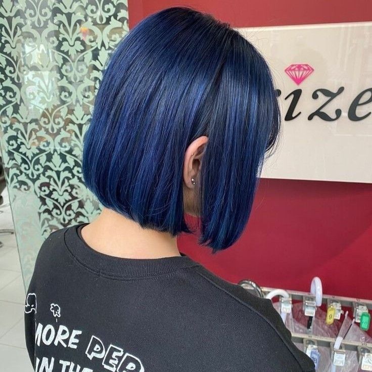 Blue Bob Hair, Blue Hair Short, Blue Short Hair, Denim Blue Hair, Midnight Blue Hair, Short Blue Hair, Dark Blue Hair, Red Hair Inspo, Hair Color Streaks