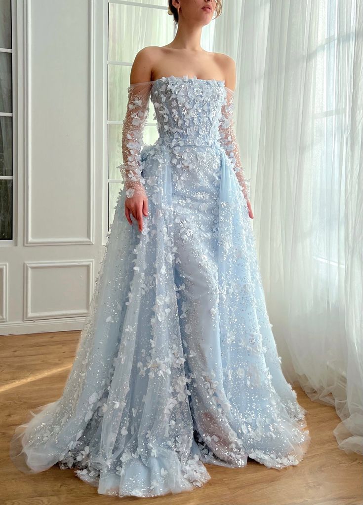 Lace Bodice Dress, Dreamy Floral Dress, Blue Prom Dress With Detachable Train, Floor-length Floral Applique Gown For Banquet, Wedding Dresses With Blue Accents, Tulle Dress With 3d Flowers For Party, Party Dresses With 3d Flowers In Tulle, Party Dresses With 3d Flowers And Tulle, Couture Gowns 2024