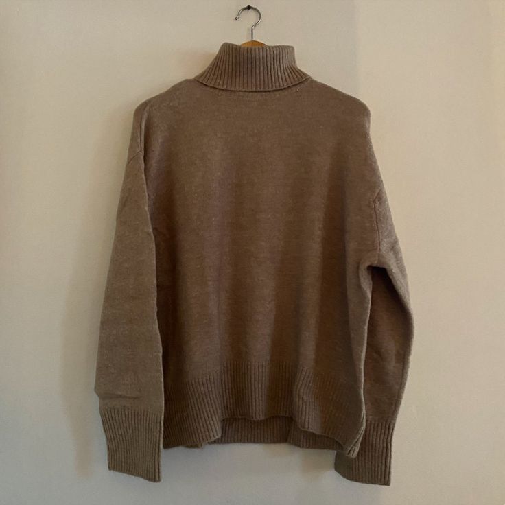 Brand New, Never Worn, Knit Wooly Turtleneck H&m Brown Tops For Fall, H&m Casual Beige Sweater, Casual Beige H&m Sweater, Brown Turtleneck, Tan Brown, Colorful Sweaters, Turtleneck Sweater, Camel, H&m