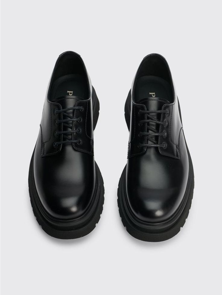 Prada Formal Shoes Men, Black Men's Shoes, Derby Men Shoes, Men's Leather Shoes, Prada Shoes Outfit Men, Prada Mens Shoes, Leather Shoes Men Outfit, Aesthetic Shoes Men, Men’s Dress Shoes