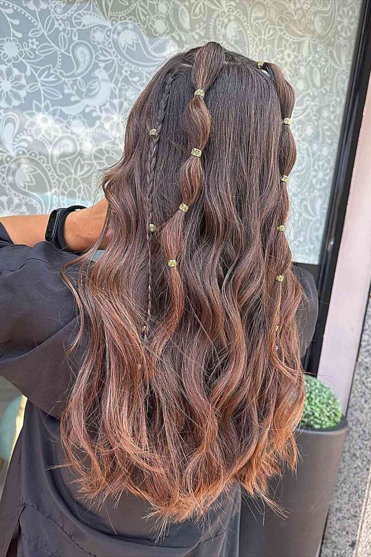 Different Long Hair with Multiple Small Bubble Ponytails Hairstyles Cartoon, Red Hairstyles, Κούρεμα Bob, Hairstyle Examples, Cute Simple Hairstyles, Fishtail Braid, Peinados Fáciles Para Cabello Corto, Women's Hairstyles, Hair Stylies