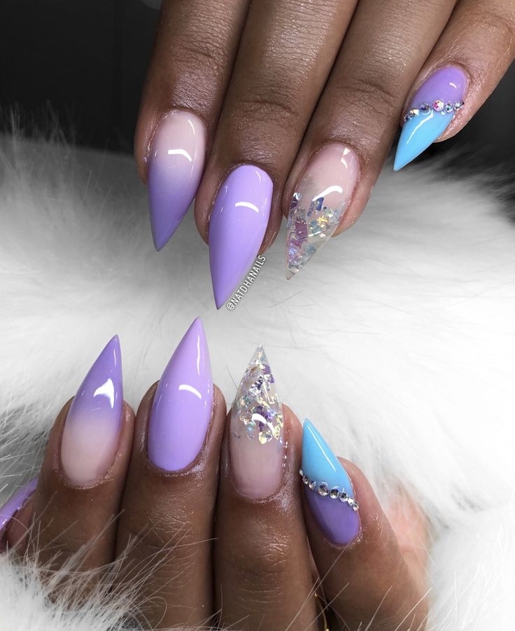 Spring Nails Stiletto, Purple Stilleto Nails, Short Purple Stilleto Nails, Short Stiletto Nail Art, Stilleto Lavender Nails, Black And Purple Stiletto Nails, Sharp Purple Nails, Purple Stiletto Nails, Gradient Nail Design