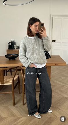 City Fits, Cozy Sweaters Outfits, Office Ootd, Aw 2024, Smart Outfits, Grey Sweater Outfit, Australian Winter, T Shirt Outfits, Ballet Flats Outfit