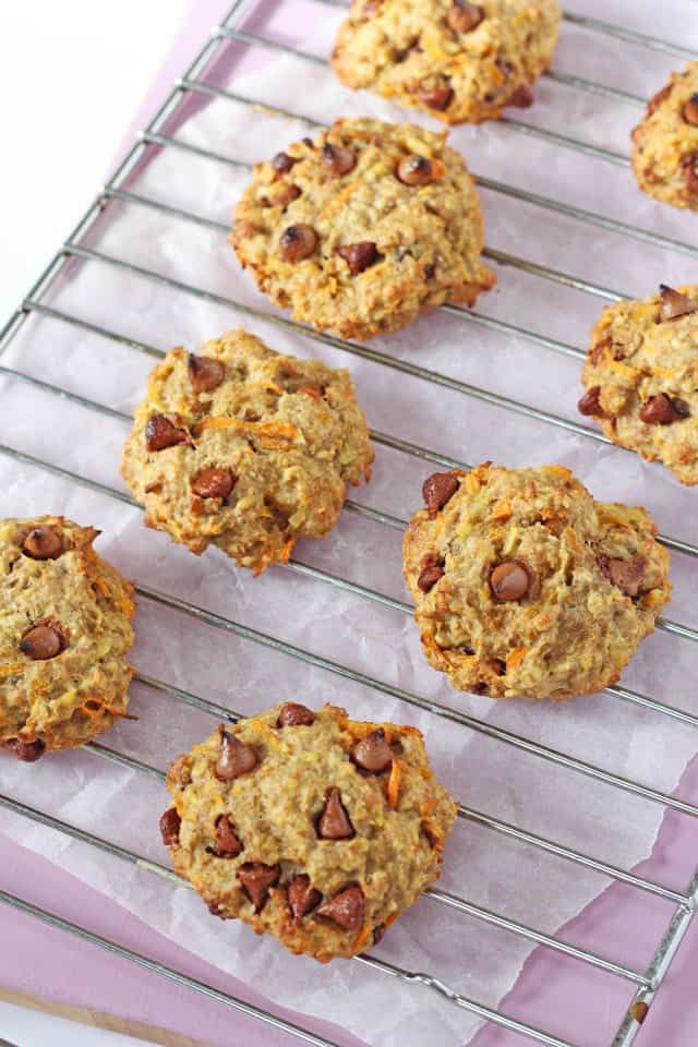 carrot and apple breakfast cookies on a cooling rack with text overlay that reads carrot and apple breakfast cookies