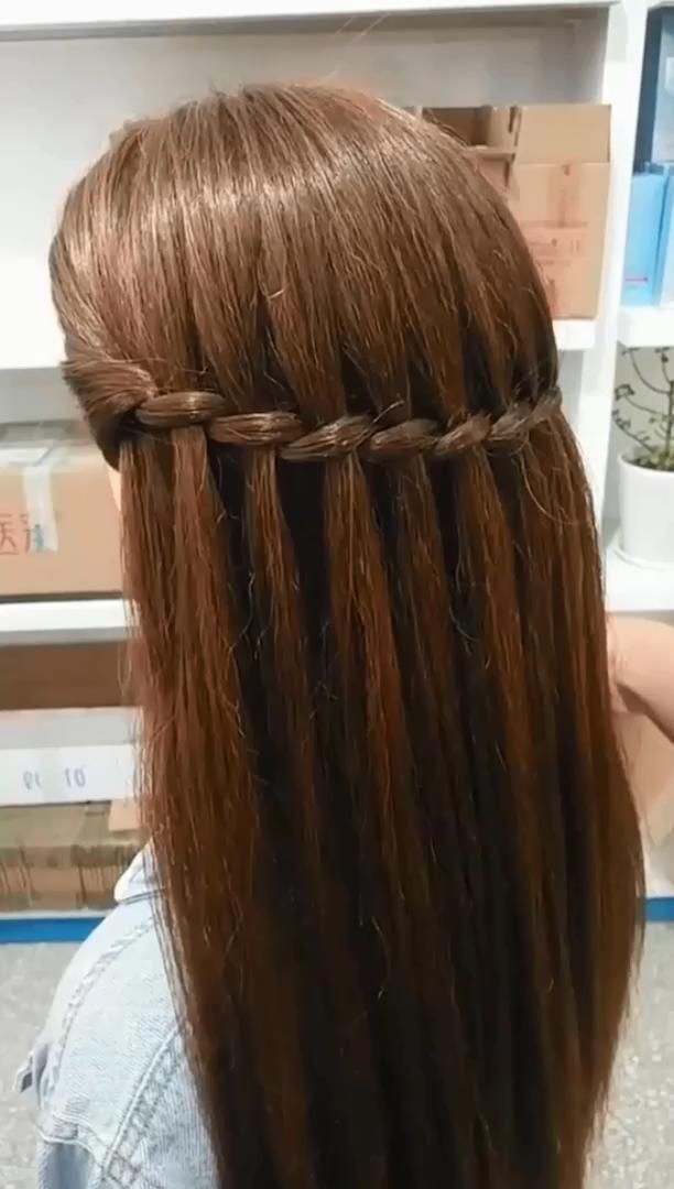 Awesome Straight Hairstyles For Women – loyafashion -  An example of straight hair styles, daily simple and easy to learn hairdressing hairstyles, can be completed in a few simple steps. Straight Hair Styles, Hair Style Vedio, Hair Upstyles, Long Hair Tutorial, Hair Braid Videos, Peinados Fáciles Para Cabello Corto, Front Hair Styles, Hair Tutorials For Medium Hair, Short Hair Tutorial