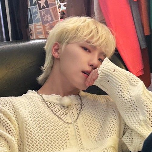 dino lq icons svt aesthetic pfp y2k white korean widgets kpop #seventeen #dino Dino Blonde Hair, Dino Svt Boyfriend Material, Seventeen Blonde Hair, Dino Svt Cute, Dino Blonde, Dino Seventeen Boyfriend Material, Dino Boyfriend Material, Dino Boyfriend, Seventeen Pretty U