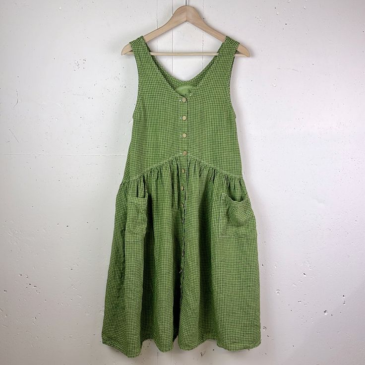 Notperfectlinen Volume Button Front Dress. Size Xs. Green And Black Gingham. Excellent Preowned Condition. Approximately 16” Bust Approximately 19.5” Waist Approximately 24” Hip Approximately 42.5” Length G1 Green Linen Dress For Daywear, V-neck Linen Dress With Buttons, Spring Linen Buttoned Dress, Summer Linen Button Dress, Summer Linen Dress With Buttons, Fitted Button-up Linen Dress, Sleeveless Linen Dress With Button Closure, Fitted Linen Dress With Buttons, Fitted Linen Dress With Button Closure