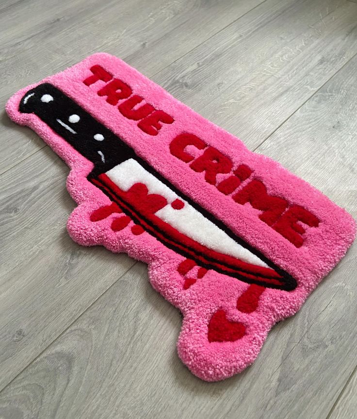 A hand-made rug for lovers of true crime and colorful designs. This rug can be placed on the floor or hung on the wall. Made of hypoallergenic materials. Bratz Rug, Girly Custom Rugs, Tufted Rug Design Ideas, Dream Bedroom Cozy, Bratz Tufted Rug, Rug Tufting Ideas, Kuromi Tufted Rug, Trippy Tufted Rugs, Tufted Rug Design