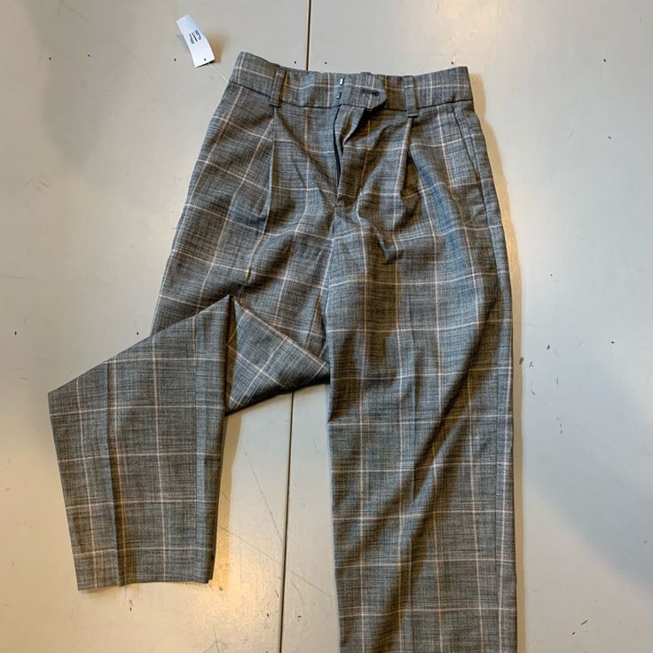 Size 00 Petite Wide Keg Plaid Pants From Gap. Tags Still On. Gap Chic Bottoms With Relaxed Fit, Gap Wide Leg Pants For Fall, Gap Wide Leg Fall Pants, Chic Gap Bottoms With Relaxed Fit, Gap Bottoms With Pockets For Fall, Gap Relaxed Fit Pants For Fall, Chic Gap Bottoms For Fall, Gap Business Casual Pants, Gap Workwear Pants With Welt Pockets