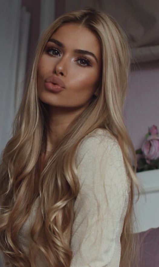 Pamela Reif Style College, Female Hair, Long Blonde, Long Blonde Hair, Dream Hair, Beautiful Makeup, Gorgeous Hair, Beauty Face, Hair Day