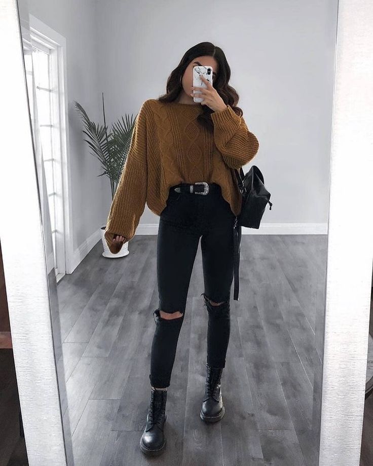 Doc Martens Outfit, Cozy Outfits, Fest Outfits, Pinterest Outfits, Teenager Outfits, Winter Trends, Cute Fall Outfits, Looks Style, Mode Inspiration