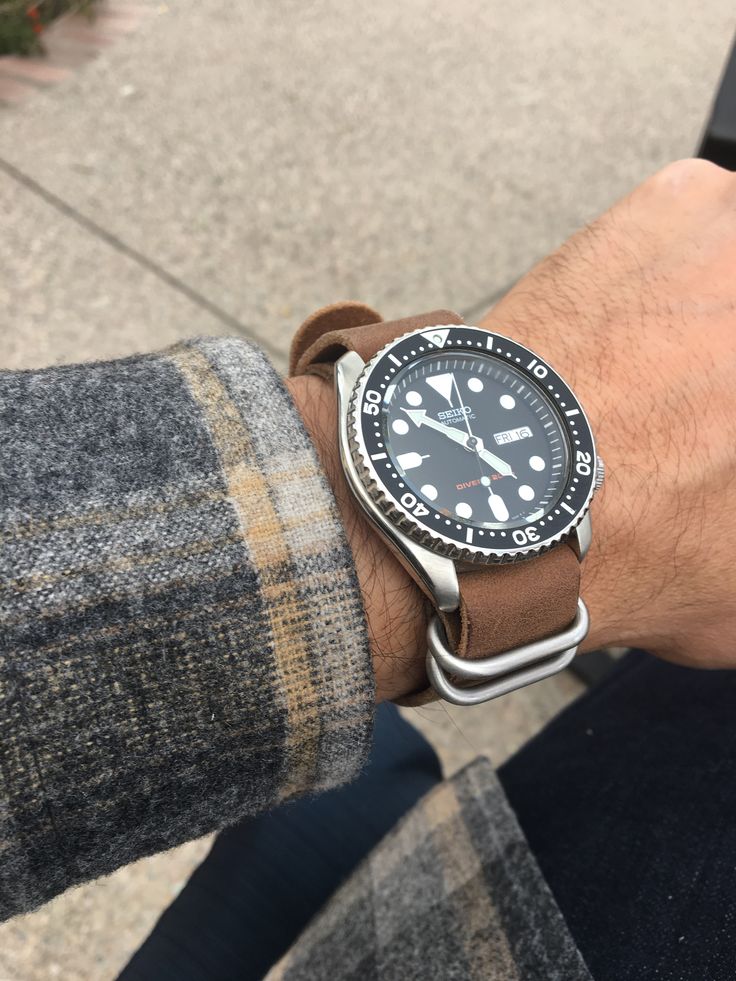 Seiko Diver with brown leather nato strap Seiko Skx, Seiko Diver, Field Watches, Nato Strap, Diver, Leather Watch, Time Piece, Brown Leather, Men's Fashion