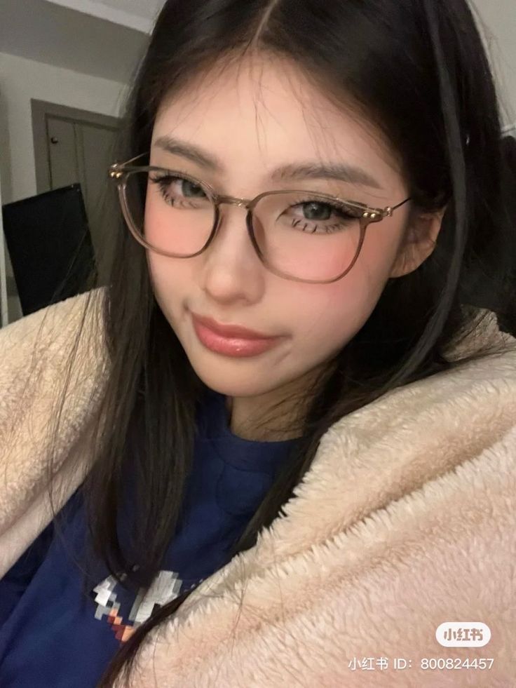 Eyeglass Makeup Look, Glasses Inspo Long Face, Eyeglasses For Long Face Women, Glasses Ideas For Round Face, Glasses Frames For Diamond Face Shape, Glasses For Round Faces Asian, Glasses On Asian Women, Glasses Frames For Long Faces, Slightly Angled Glasses