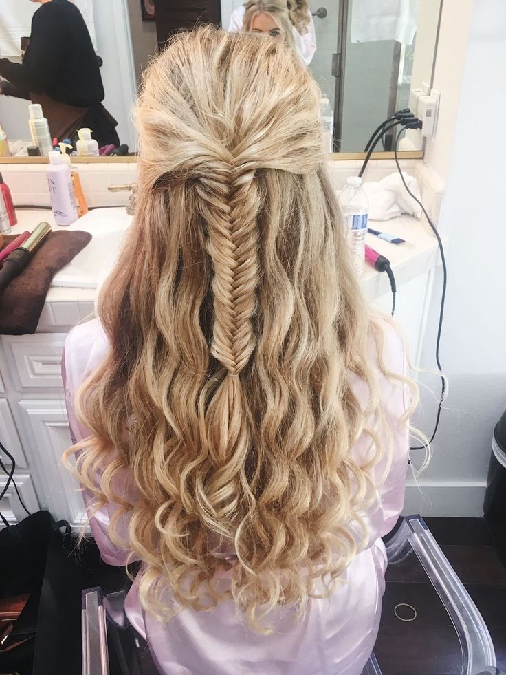 Fish Tail Braid Updo Wedding, Hair Down With Fishtail Braid, Homecoming Hairstyles Fishtail Braid, Fish Tail Prom Hairstyles, Fish Braid Hairstyles Wedding, Fishtail Braid Hairstyles Prom, Half Up Half Down Hair Fishtail Braid, Prom Hairstyles French Braid, Fishtail Braid For Prom