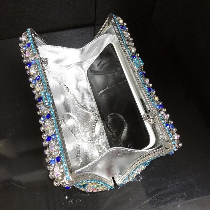 100% handmade evening bags. For Women Who Go For Shopping, Dating, Evening Party or Wedding.Manufacturing time about 5 days, Send us inquiry for wholesale or OEM production. Crystal Evening Bag With Rhinestones, Crystal Rectangular Evening Bag For Party, Rectangular Crystal Clutch For Party, Evening Crystal Bag In Rectangular Shape, Silver Crystal Clutch Bag, Crystal Evening Bag, Rectangular Shape, Blue Rhinestone Evening Bag For Weddings, Silver Rhinestone Clutch For Gala, Rectangular Crystal Evening Bag