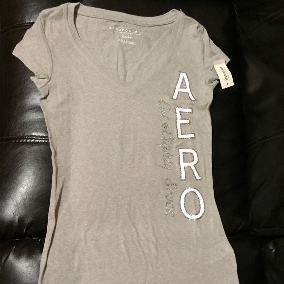 Tee Short sleeve tee Aeropostale Tops Tees - Short Sleeve Hot Pink Shirt, Aeropostale Hoodies, Aeropostale Shirts, Crop Top Hoodie, Y2k Baby Tee, Crop Top Shirts, Polo Shirt Women, Baby Tee, Sports Shirts