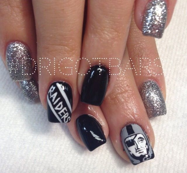 That's so Raider Las Vegas Raiders Nail Designs, Raider Nails Designs, Raiders Nails Designs, Raider Nails, Blk Nails, Raiders Nails, Nfl Nails, Football Nail Designs, Football Nail Art