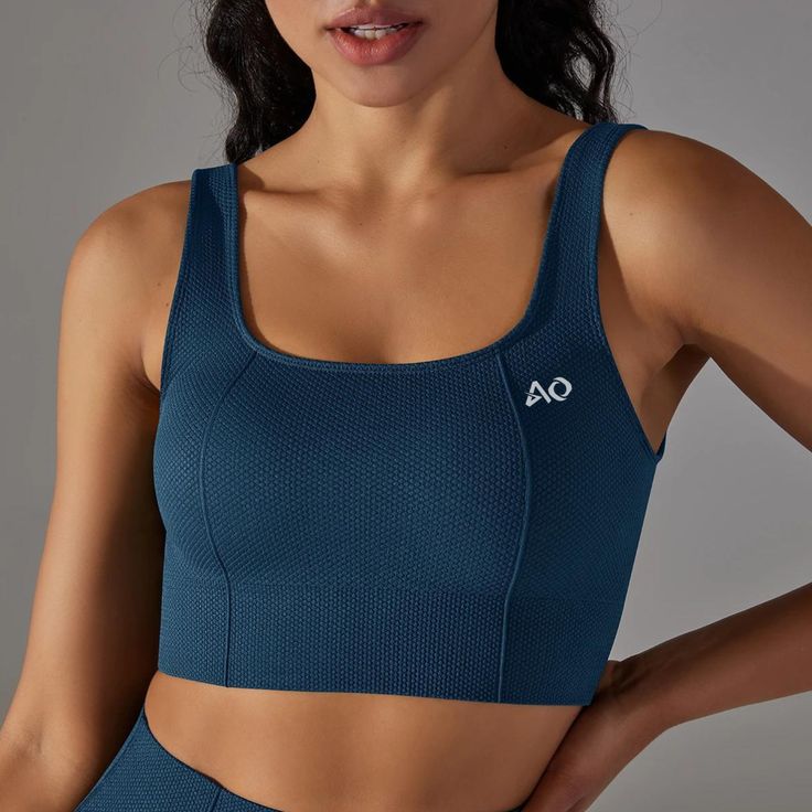 Constructed with advanced moisture-wicking fabric, our Dynamic Shape 2.0 Sports Bra keeps you cool and dry, allowing you to stay focused and motivated from start to finish. The breathable material ensures optimal airflow, while the quick-drying properties keep you comfortable throughout your workout.✔️Seamless✔️Fabric feels… lightweight, soft, stretchy✔️Triangle back design ✔️Low-medium impact Blue Compressive Sweat-resistant Activewear, Compressive Blue Sweat-resistant Activewear, Compressive Sweat-resistant Blue Activewear, Dynamic Athletic Fit Activewear For Workout, Breathable Compression Sports Bra For Light Sports, Compressive Breathable Sports Bra For Light Sports, Functional Athletic Activewear For Running, Functional Athletic Fit Activewear For Running, Compressive Dynamic Activewear For Gym