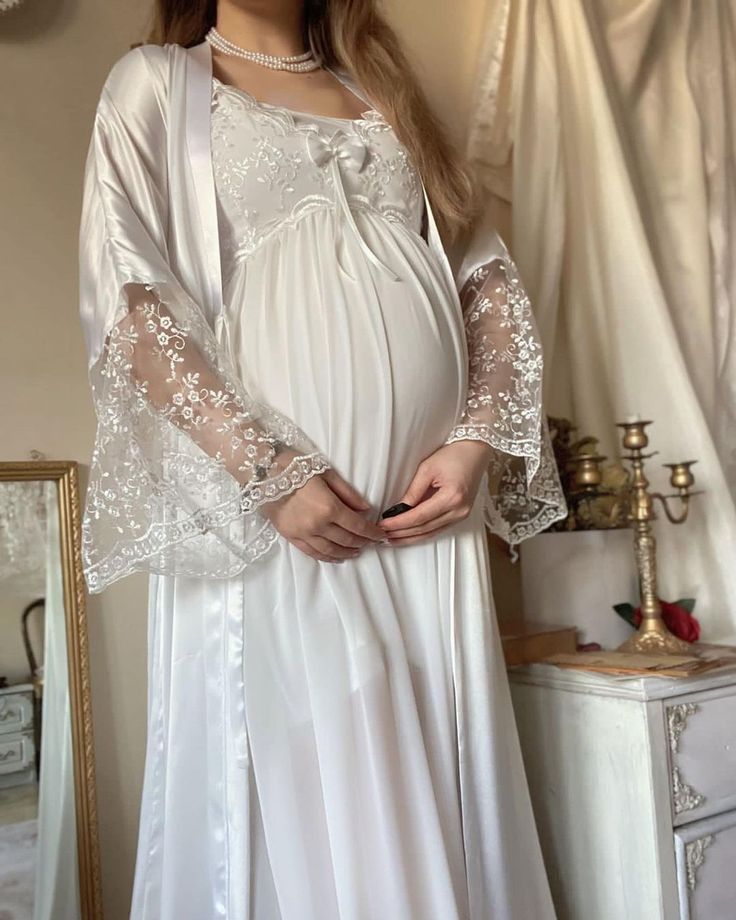 Beautiful Nightgown, Cotton Night Dress, A Pregnant Woman, Trendy Dresses Summer, Floral Dress Design, Dresses For Pregnant Women, Sleepwear Fashion, Muslim Fashion Dress, Night Dress For Women