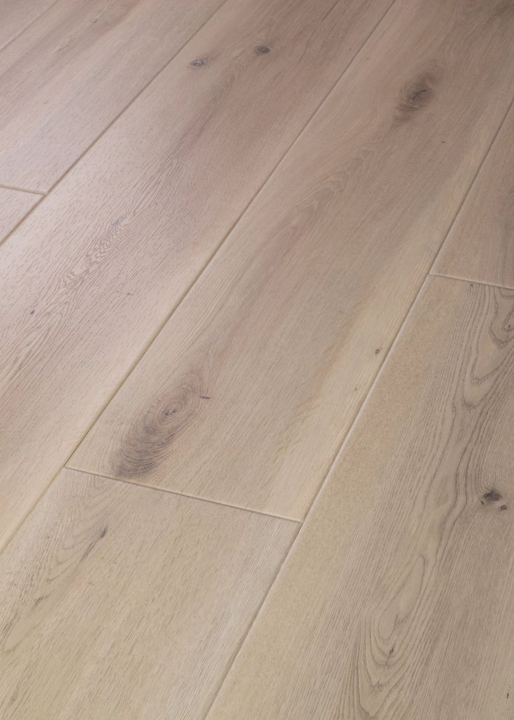 an image of wood flooring that looks like it has been cleaned and is ready to be used