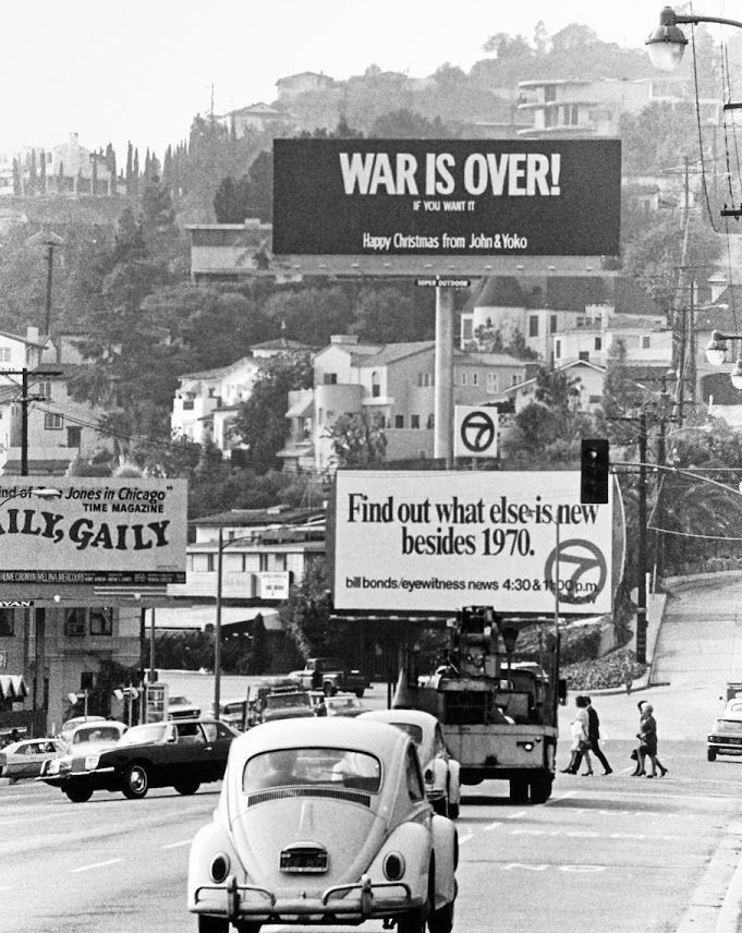 John And Yoko, California History, Vw Vintage, Sunset Strip, Vw Porsche, Vintage Los Angeles, Road Trip Usa, Bw Photo, White Photo