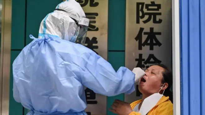 China responds to all new outbreaks with large-scale testing