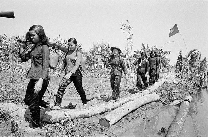 Vietnam women guerilla resistance