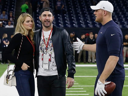 1121-Kate_Upton_Justin_Verlander_Houston_Texans_Game_Getty-Photos-primary-v2