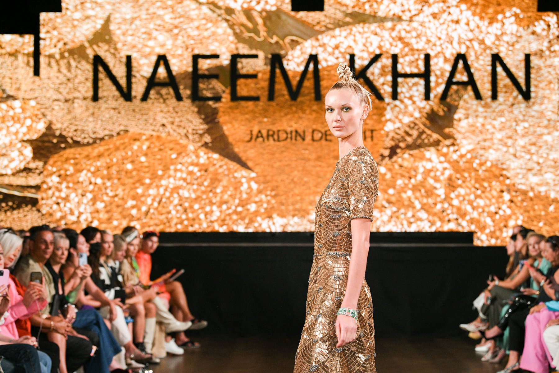 Naeem Khan Primavera-Estate 2023 - Pret a porter - 1